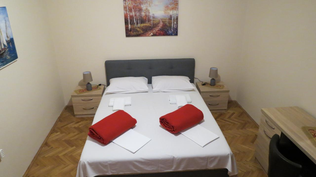 Oaza Hotell Petrovac Exteriör bild