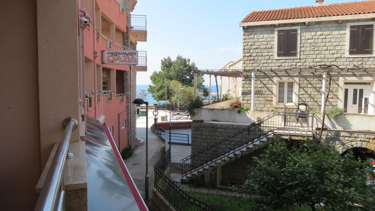 Oaza Hotell Petrovac Exteriör bild
